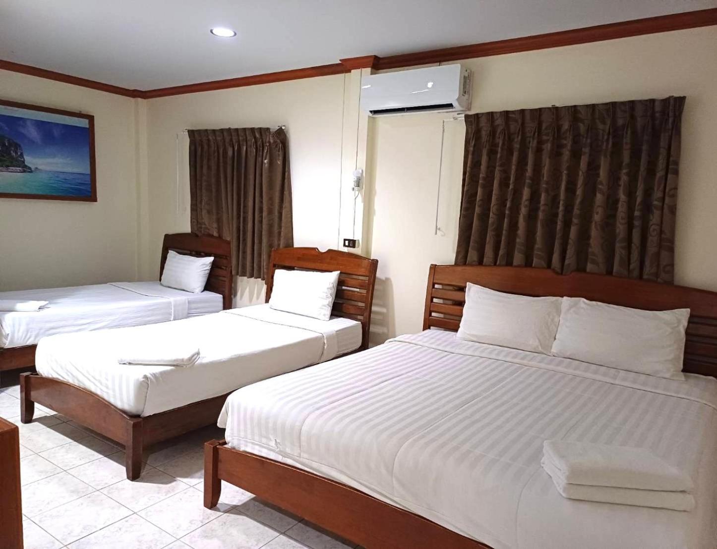 Golden Bee Phiphi Hotel Екстериор снимка